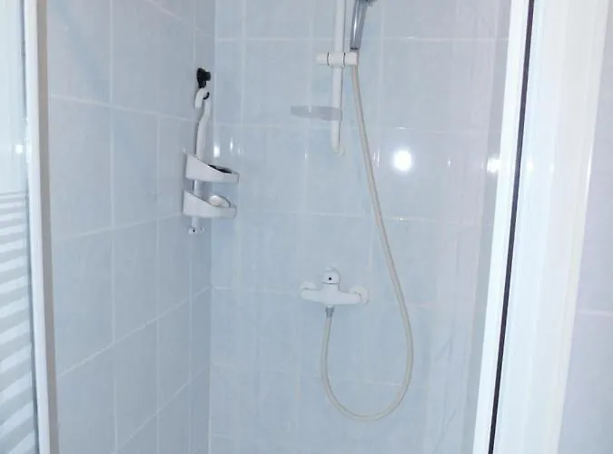 Le Hamel לינה וארוחת בוקר Avroult